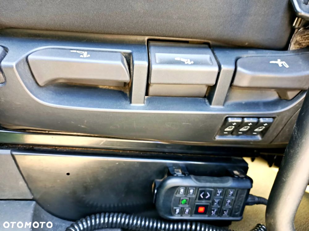 DAF XF450 6x2 Hakowiec Pod kontener 750cm - 26