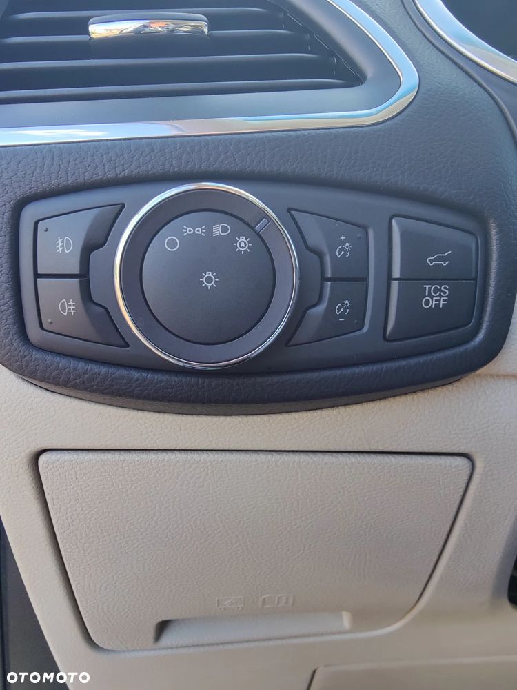 Ford Edge - 25