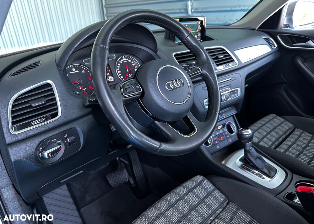 Audi Q3 2.0 TDI Quattro Stronic Sport - 33