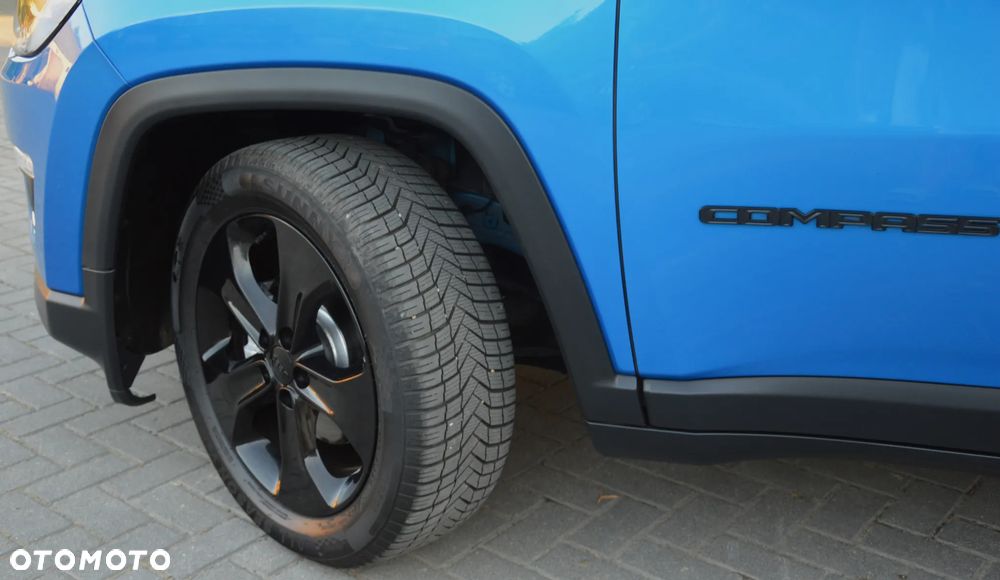 Jeep Compass - 38