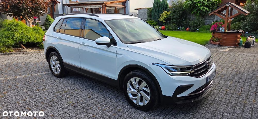 Volkswagen Tiguan - 2