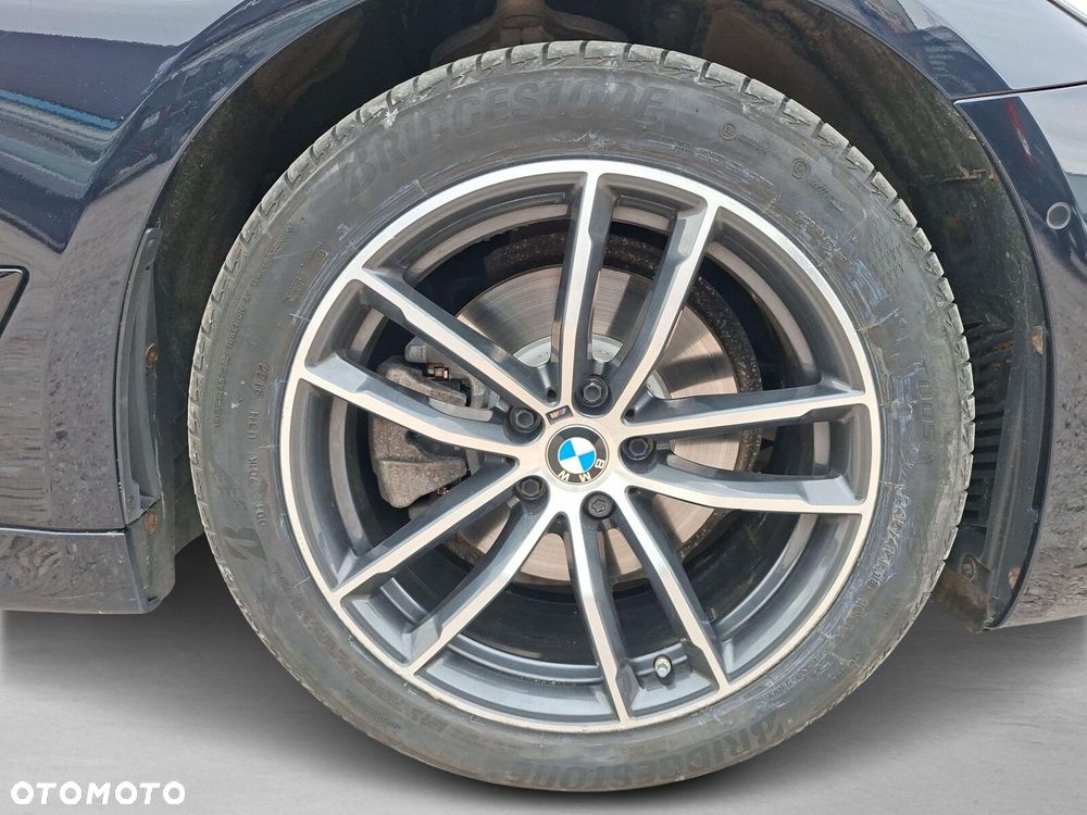 BMW Seria 5 520i mHEV M Sport sport - 10