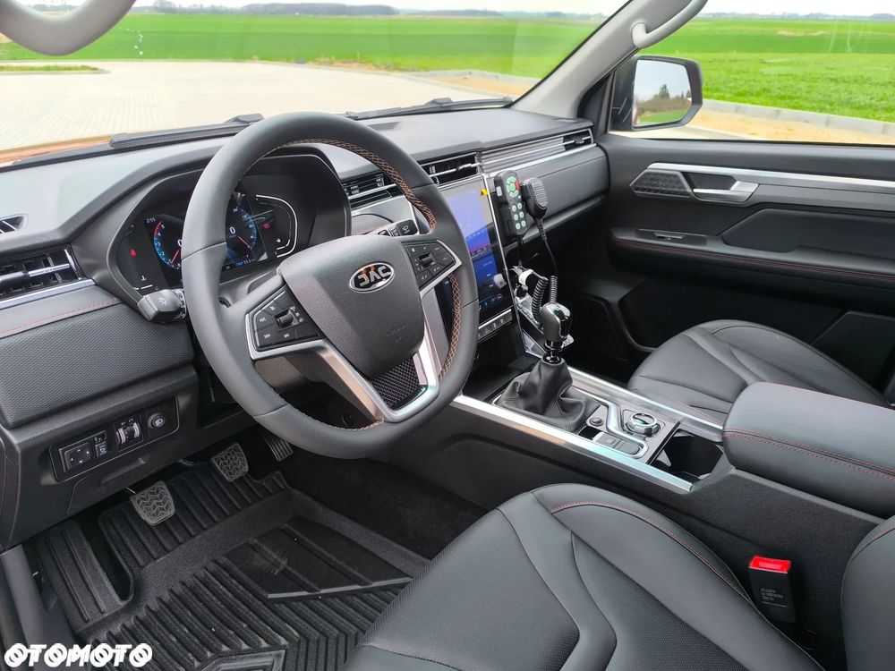 JAC T8 PRO SPECJALNY Strażacki Pożarniczy 4x4 - 18