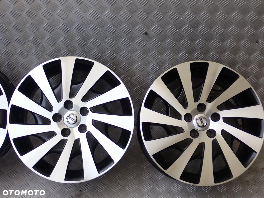 FELGI ALUMINIOWE VOLVO 7JX17  ET 50  5X108  31302111 / 31362238 - 2