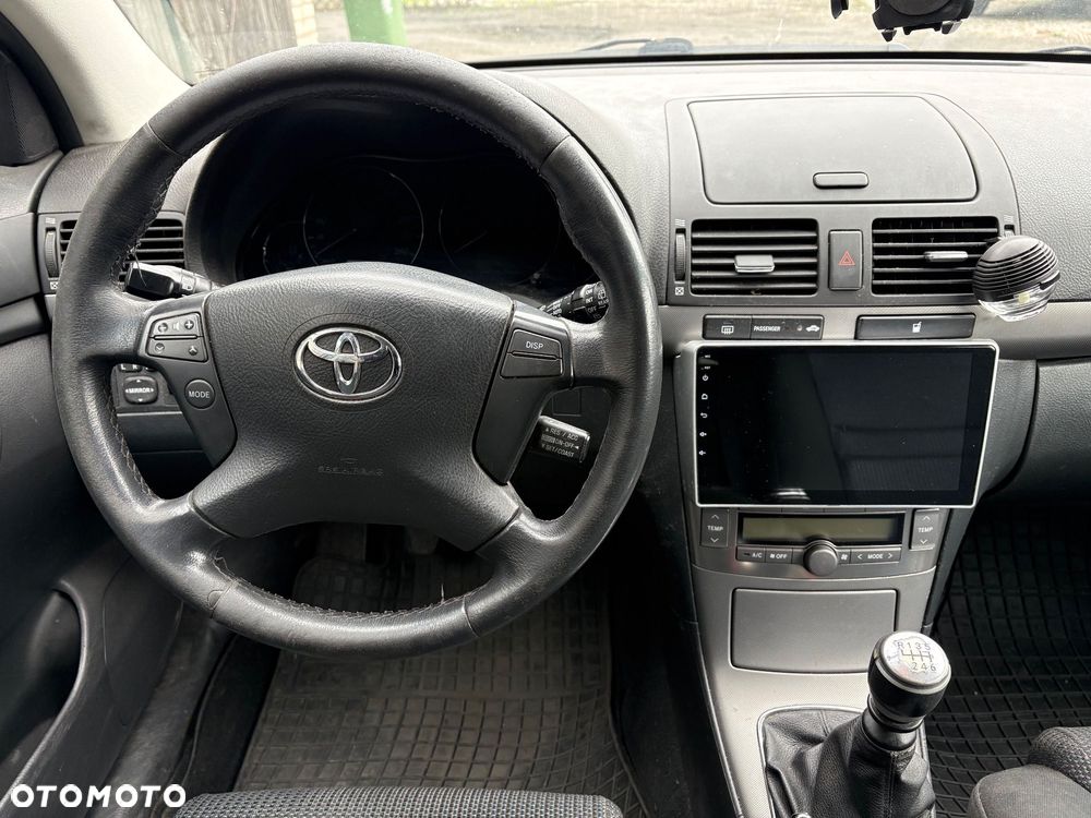 Toyota Avensis 2.0 D-4D Sol - 5