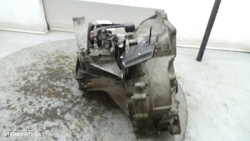 CAIXA VELOCIDADES VOLVO V50 2006 -6N5R7002 - 2