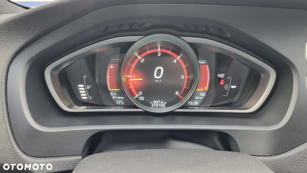 Volvo V40 D4 Drive-E R-Design Momentum - 10
