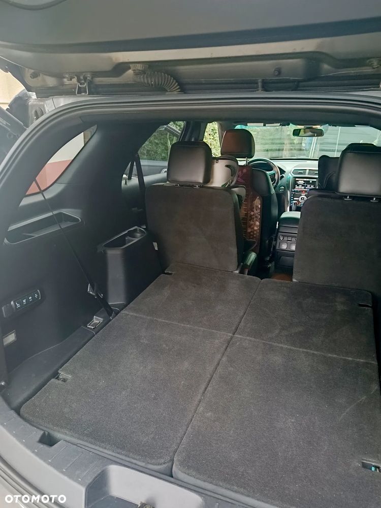 Ford Explorer - 6