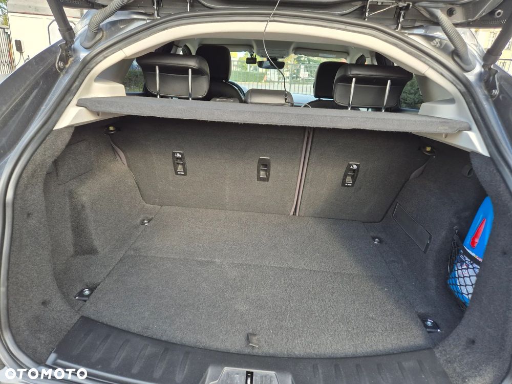 Jaguar E-Pace 2.0 i4D FWD S - 27