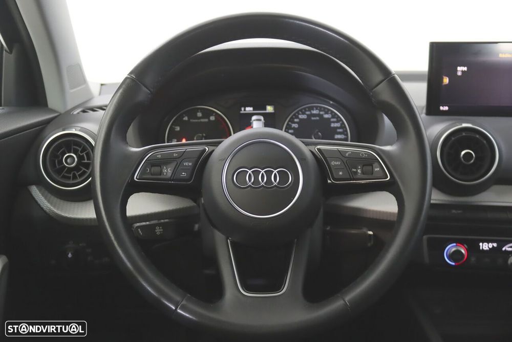 Audi Q2 30 TFSI - 11
