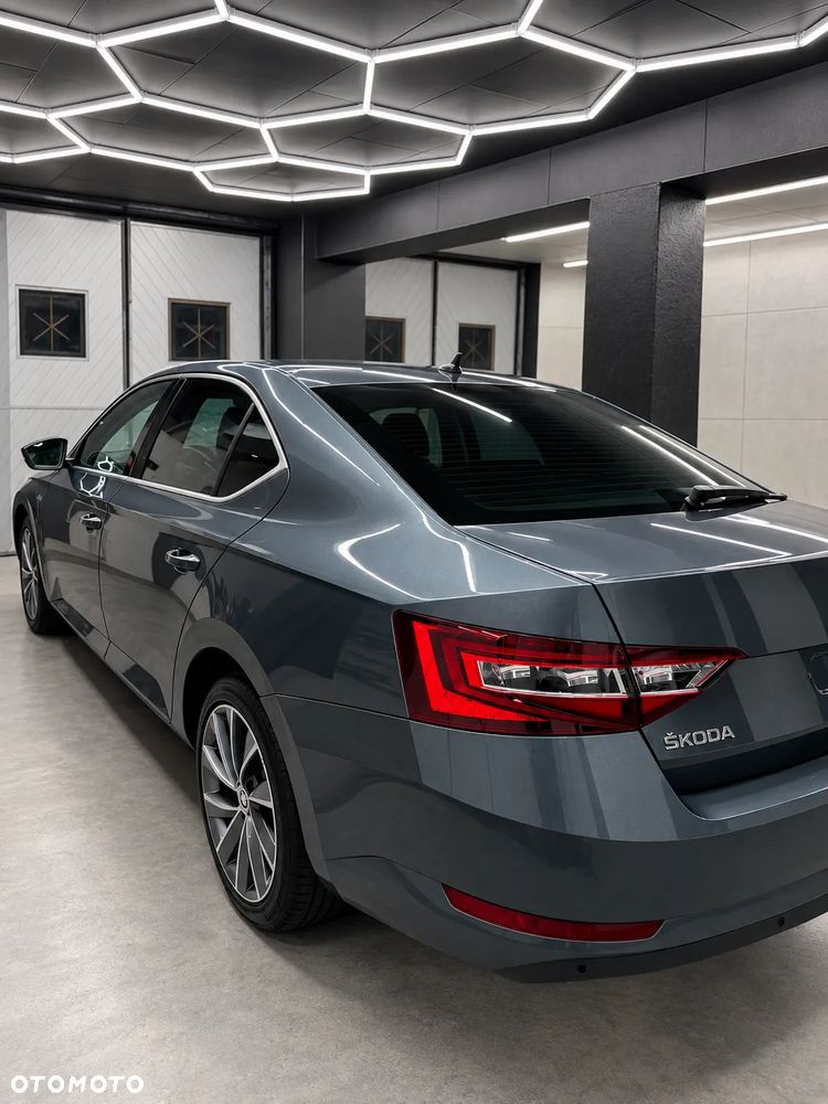 Skoda Superb 2.0 TDI L&K DSG - 8