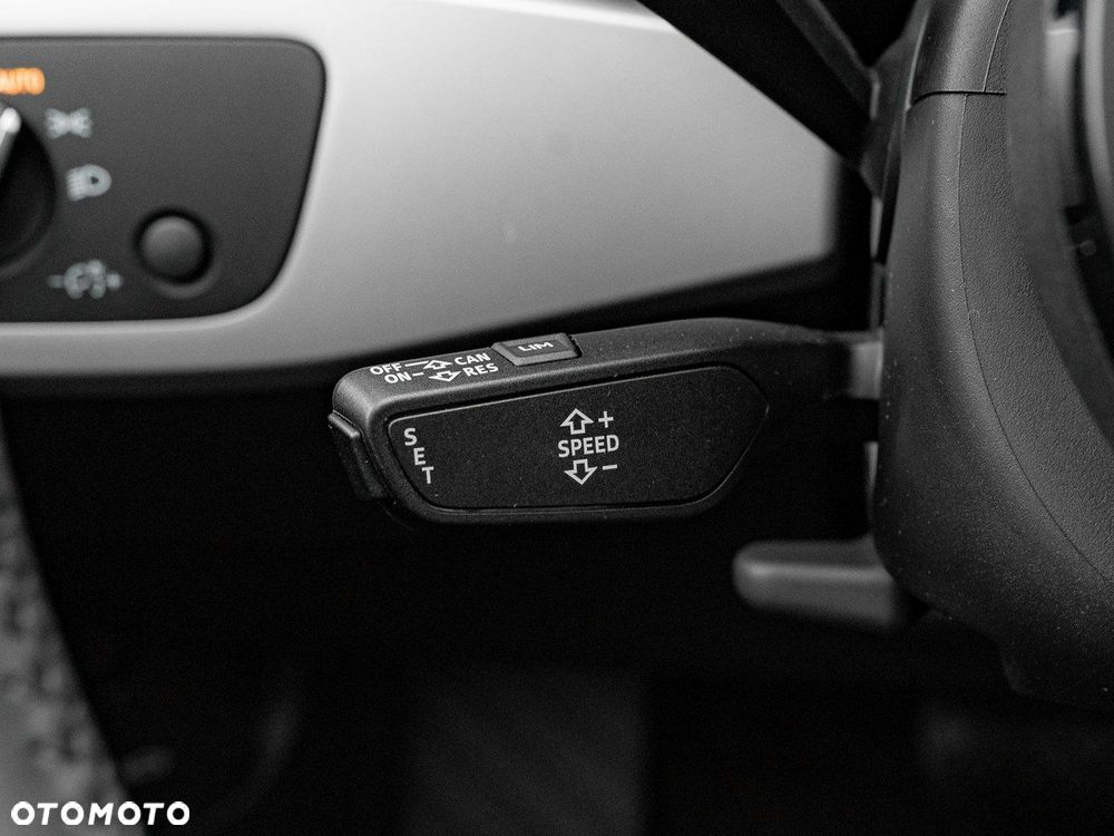 Audi A4 Limousine 35 TFSI mHEV S tronic - 18