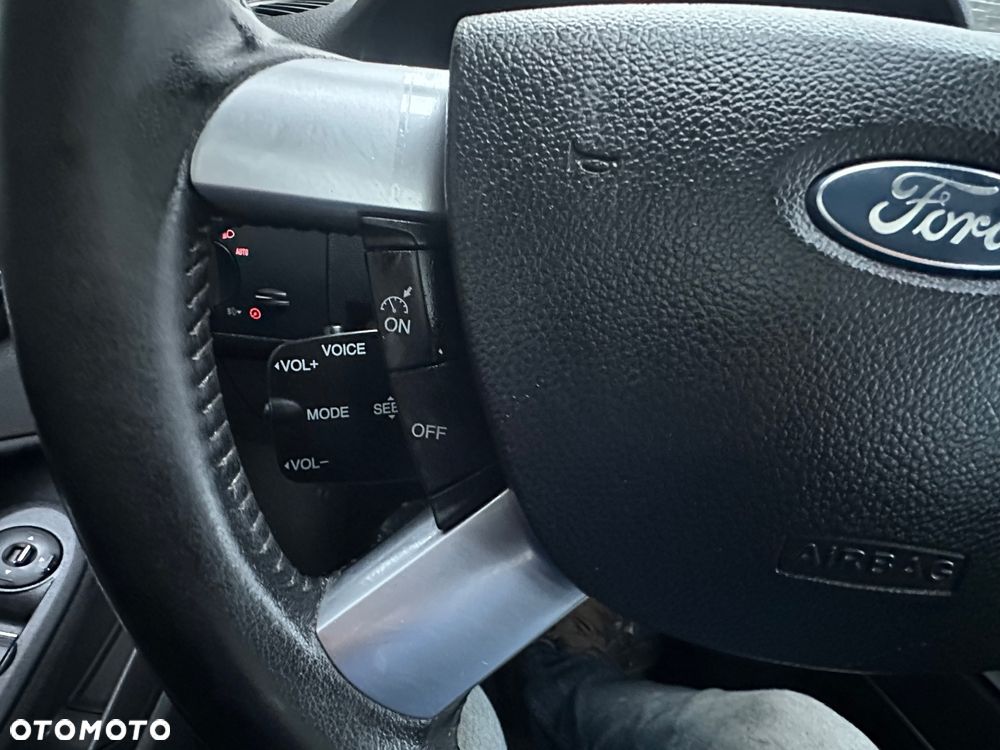 Ford C-MAX 1.8 Titanium - 10