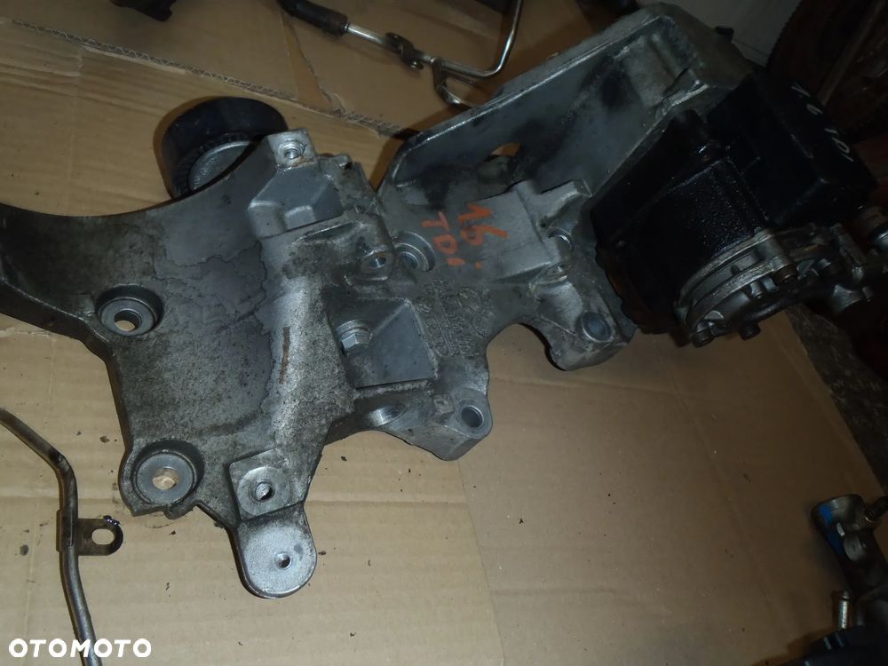 pompa vacum chłodniczka oleju wody vw audi skoda b6 b7 caddy fabia golf 1.6 2.0 tdi - 16