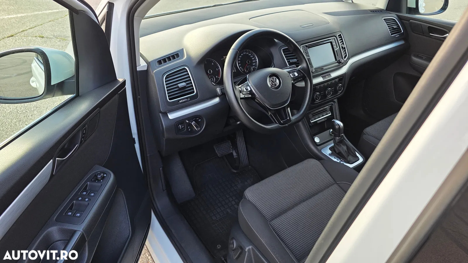 Volkswagen Sharan - 8