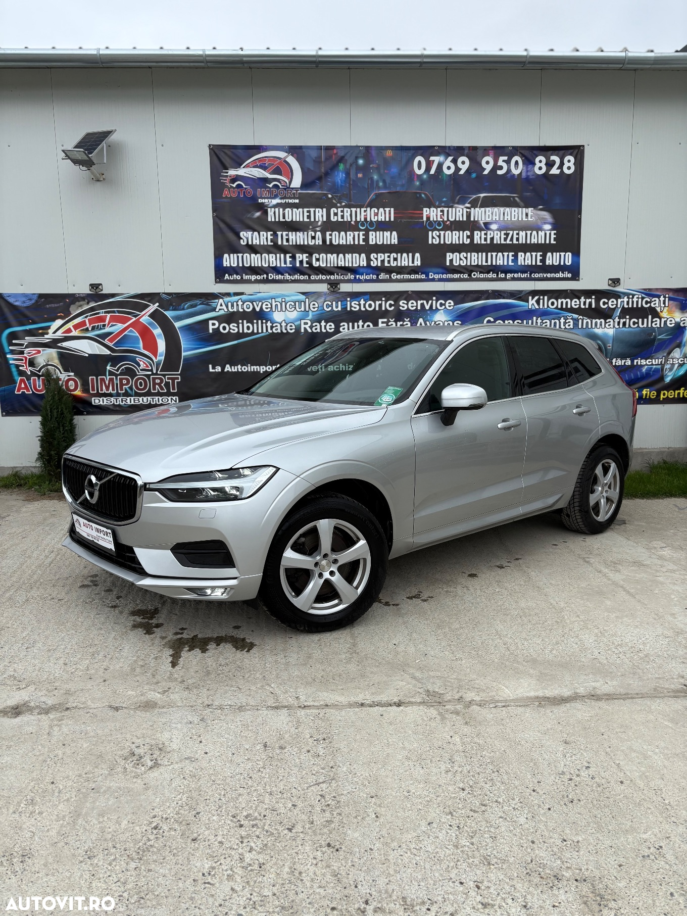 Volvo XC 60 B4 MHEV AWD Momentum Pro - 2