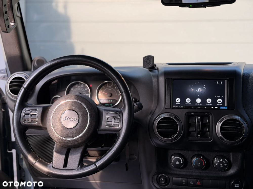 Jeep Wrangler - 19