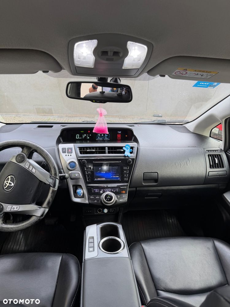 Toyota Prius 1.8 Hybrid Premium - 6