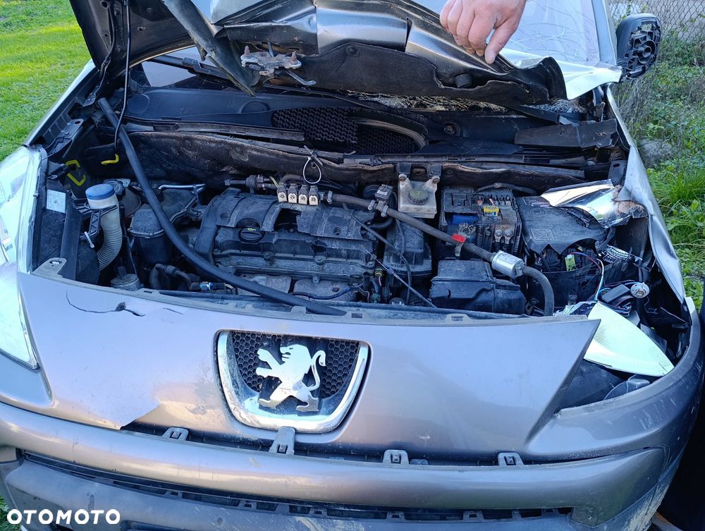 Peugeot Partner 2008 photo 5