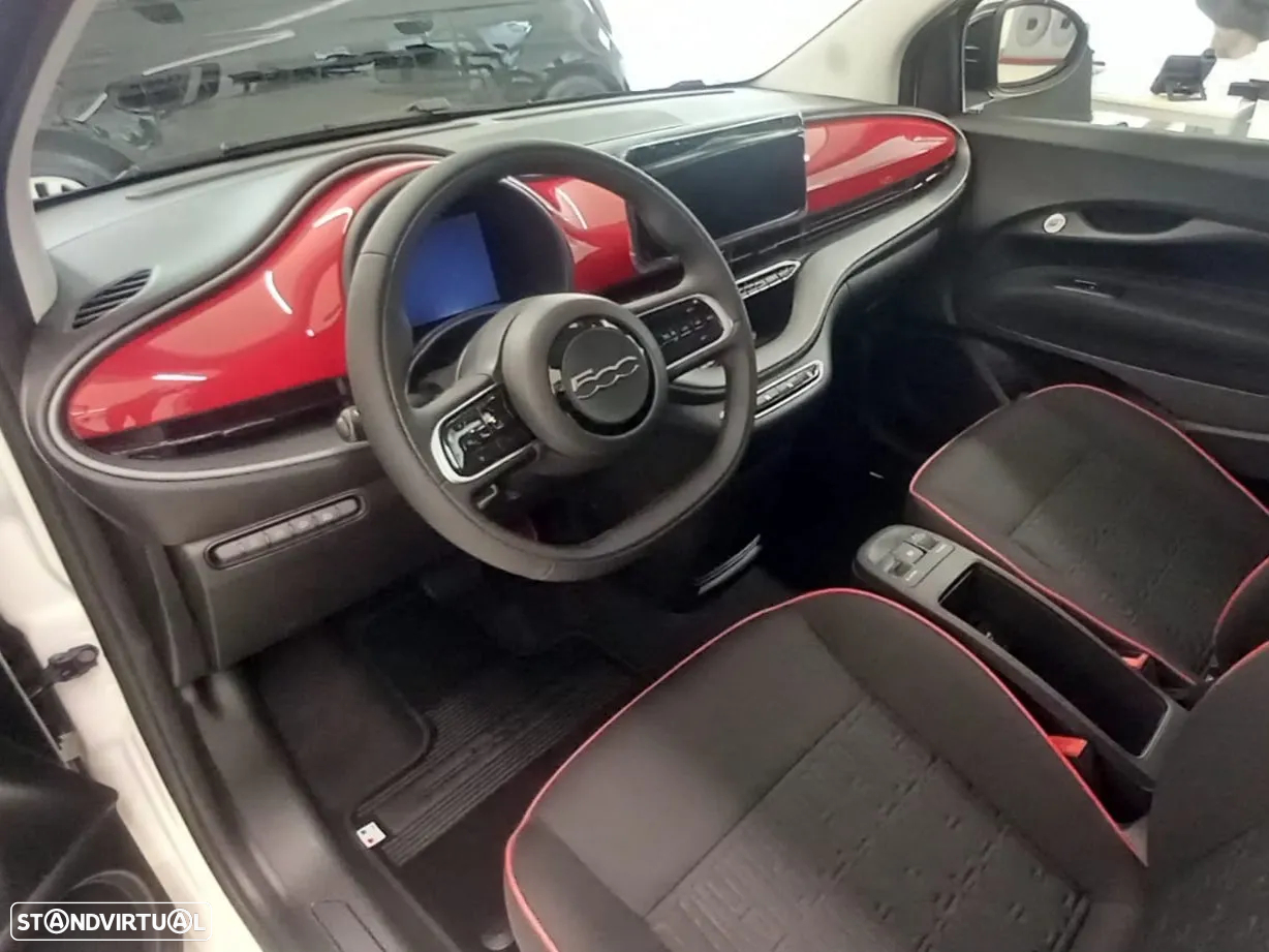 Fiat 500e (RED) - 6