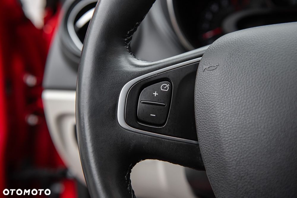 Renault Captur ENERGY TCe 120 EDC Luxe - 22