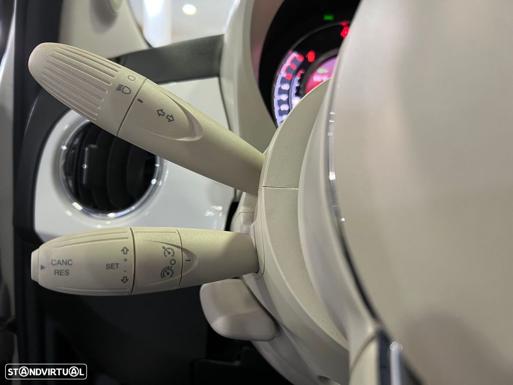 Fiat 500 1.0 Hybrid Club - 11