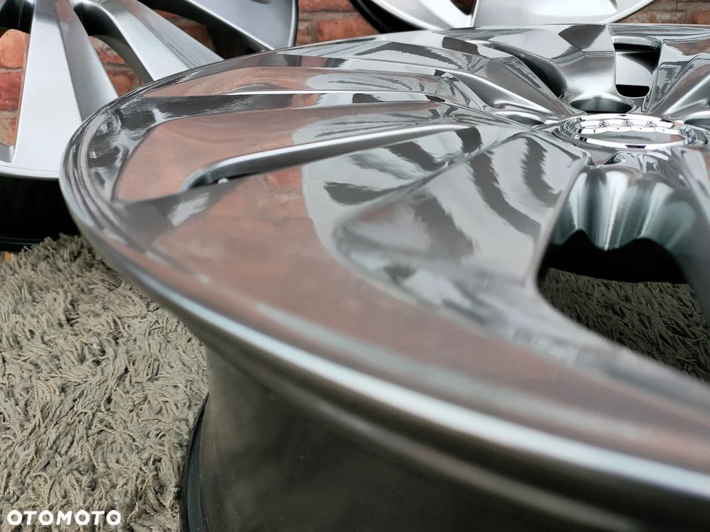 Oryginalne felgi 19 Audi 5x112 Q5 Hybrid hybryda alufelgi A4 A6 A8 A5 A7 Q3 Volkswagen Passat CC Touran Tiguan Skoda Superb Kamiq Karoq Seat Tarraco Mercedes 8j ET39 66.6mm SUV 4x4 OE OEM 8R0601025AB - 21