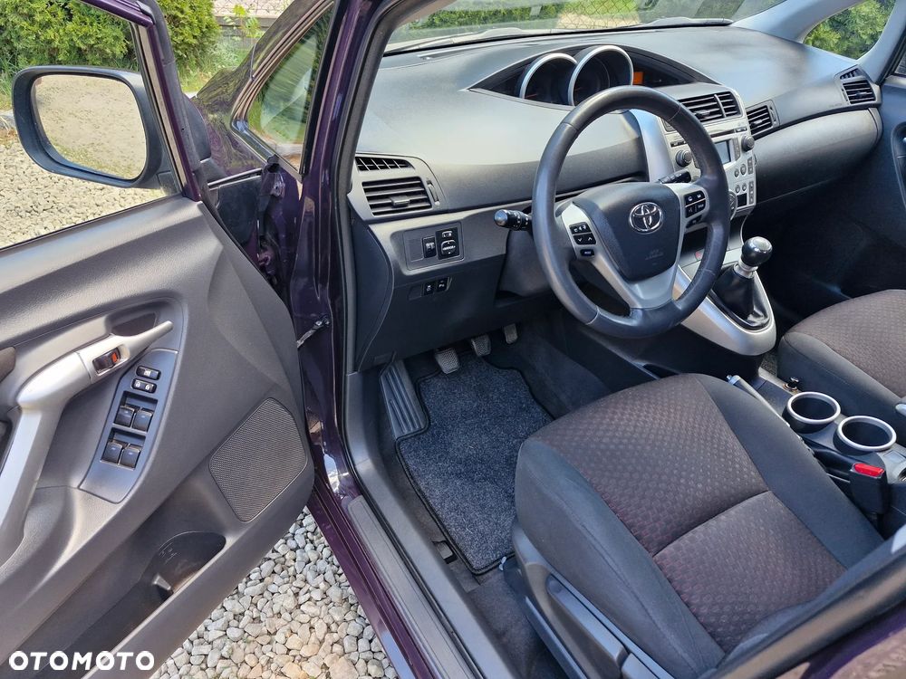 Toyota Verso 1.8 Sol EU5 - 21