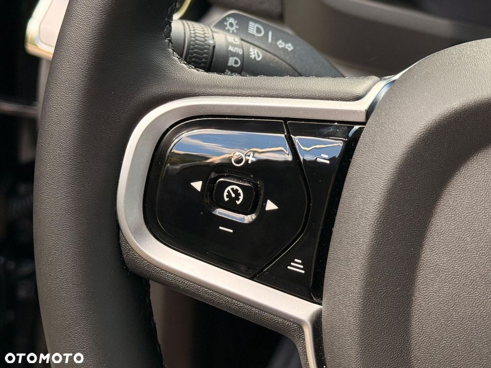 Volvo XC 90 - 15