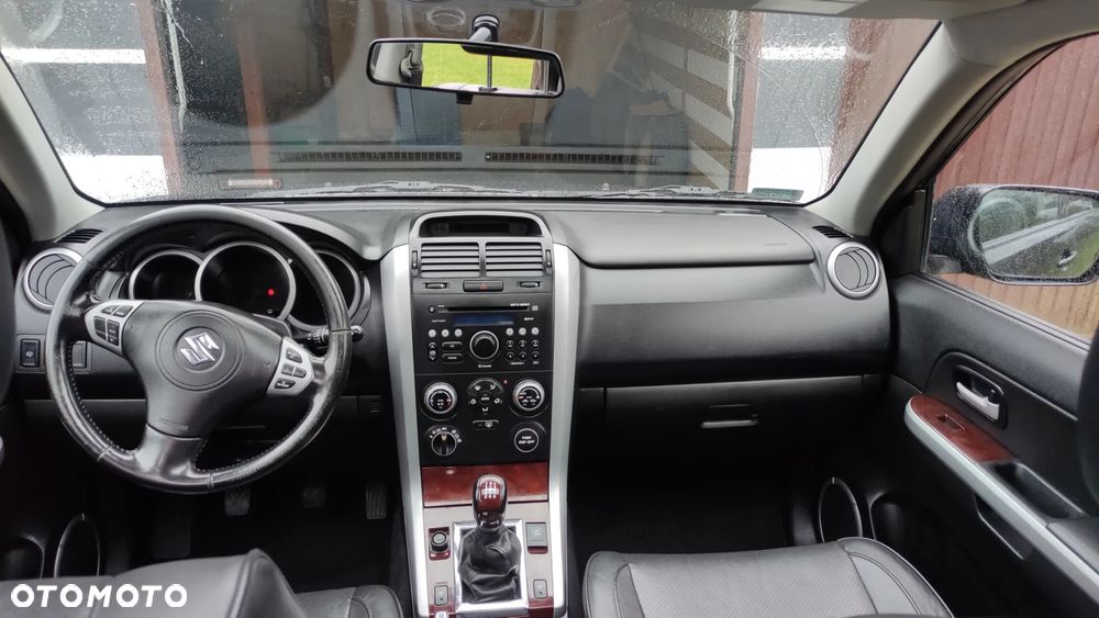 Suzuki Grand Vitara 1.9 DDiS De Luxe - 23