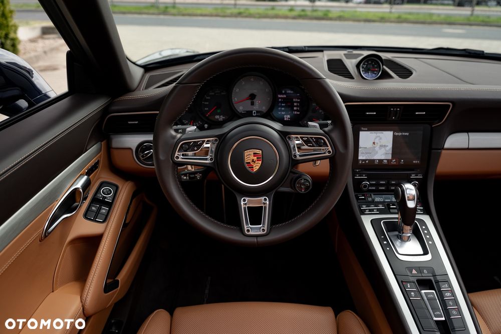 Porsche 911 Targa 4S PDK - 8