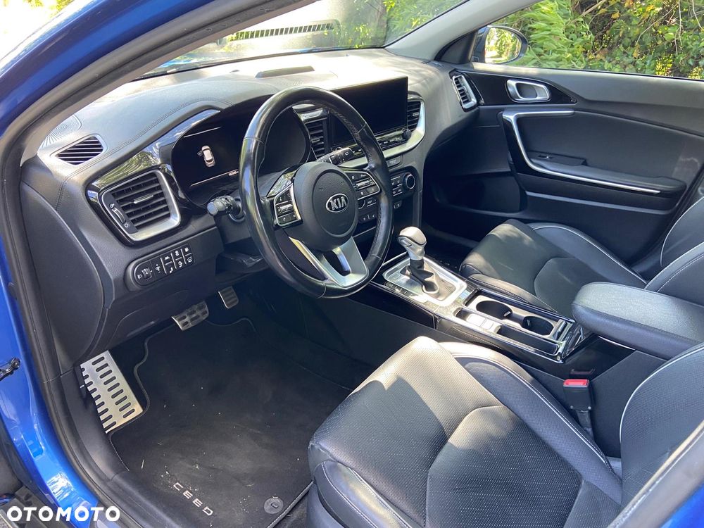 Kia XCeed - 14