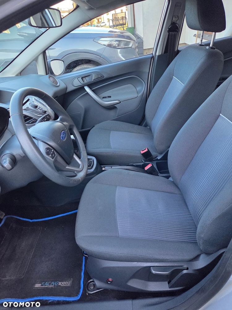 Ford Fiesta 1.25 Titanium EU6 - 9