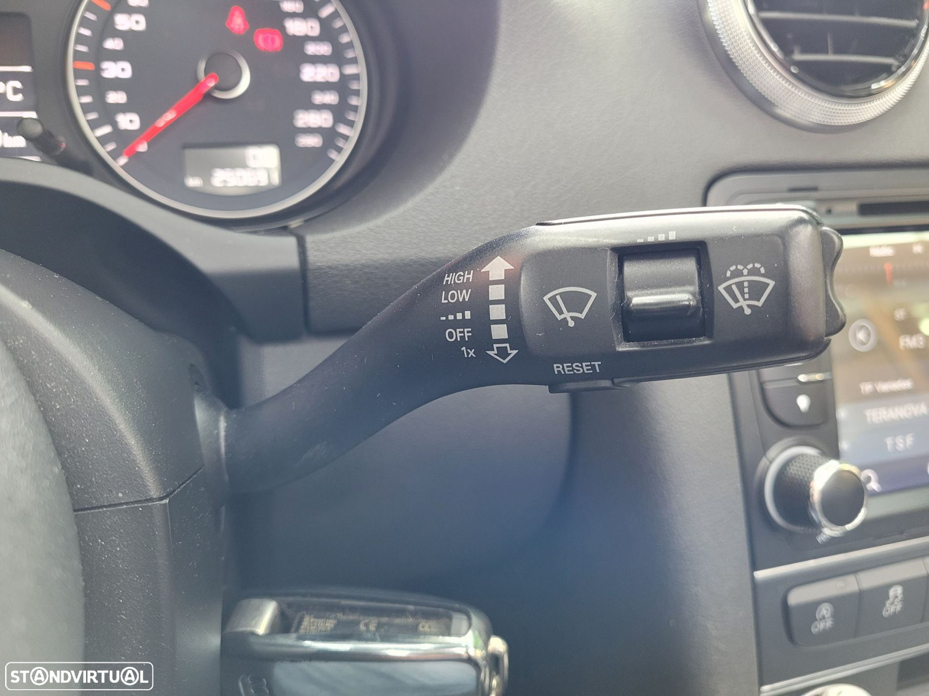 Audi A3 Cabrio 1.6 TDi S-line - 24