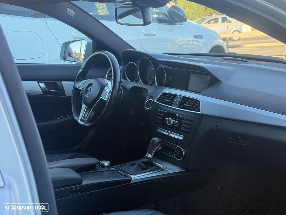 Mercedes-Benz C 220 CDI DPF BlueEFFICIENCY 7G-TRONIC Edition 1 - 5