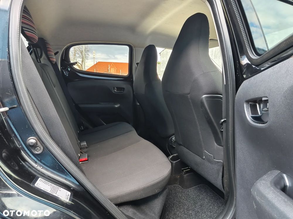 Citroën C1 VTi 72 SHINE - 13