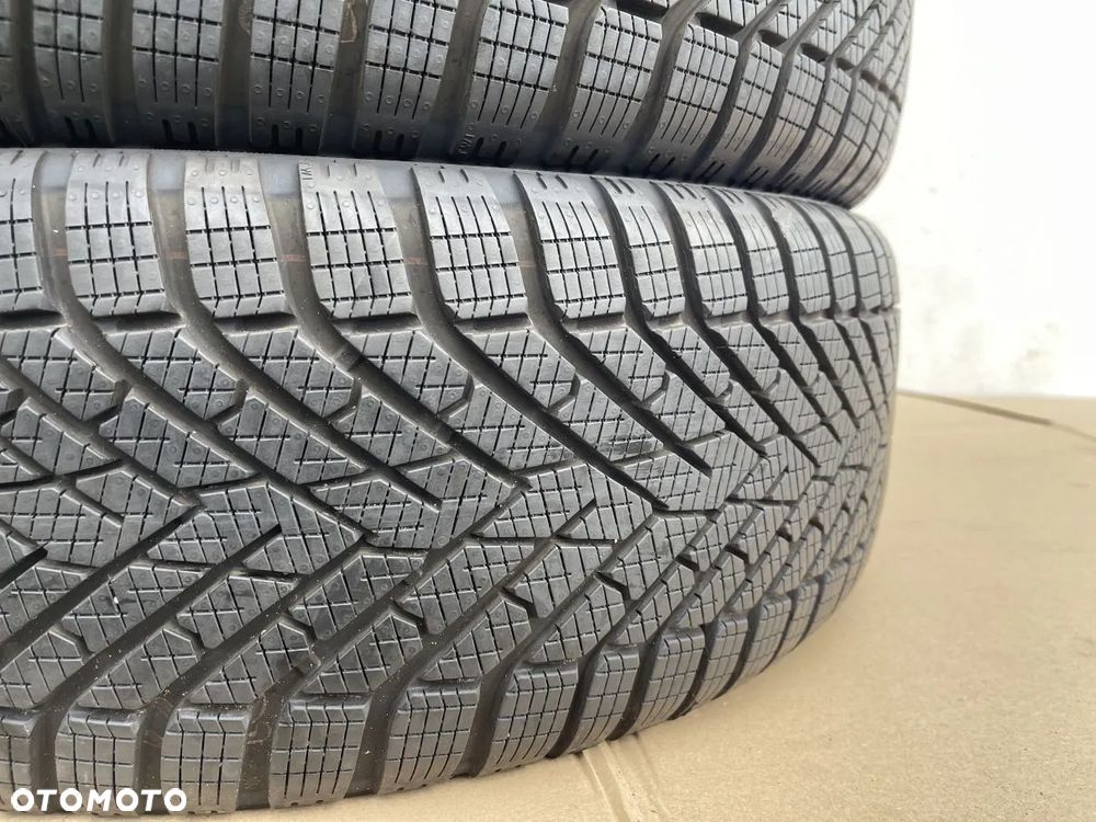 OPONY 205/65/17 205/65R17 100H PIRELLI WINTER CINTURATO 2 - 5