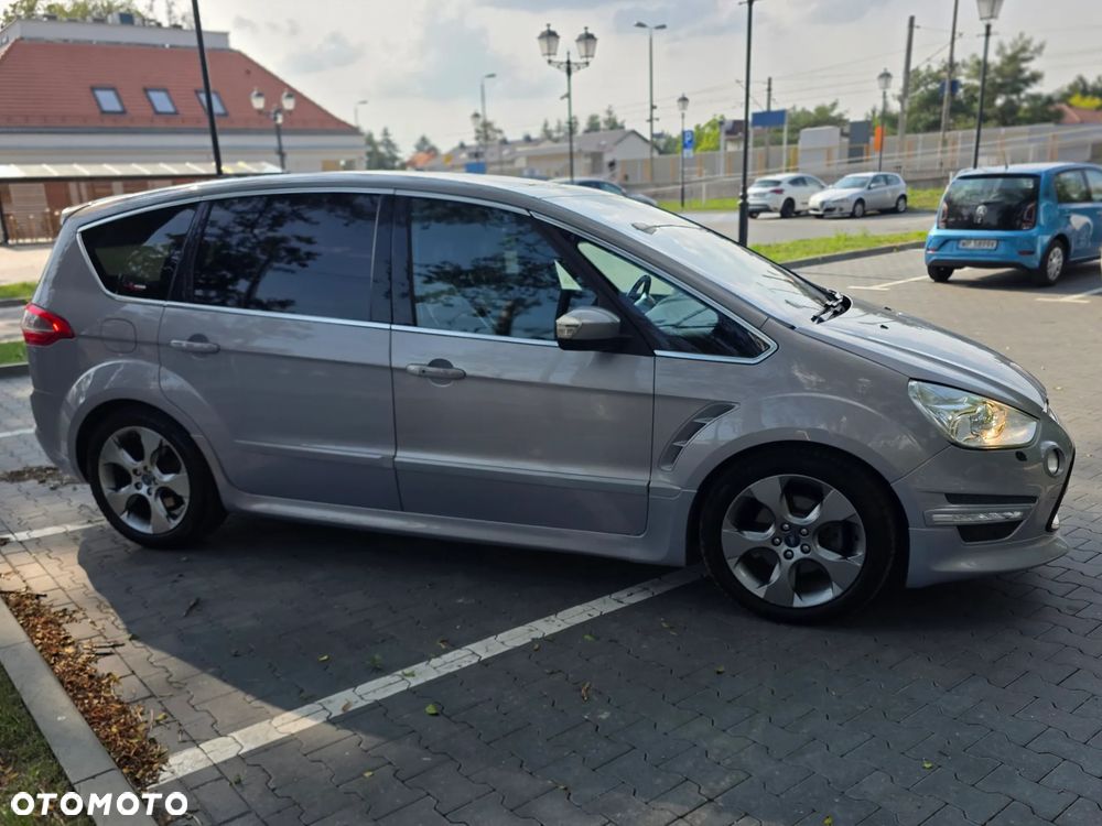 Ford S-Max - 9