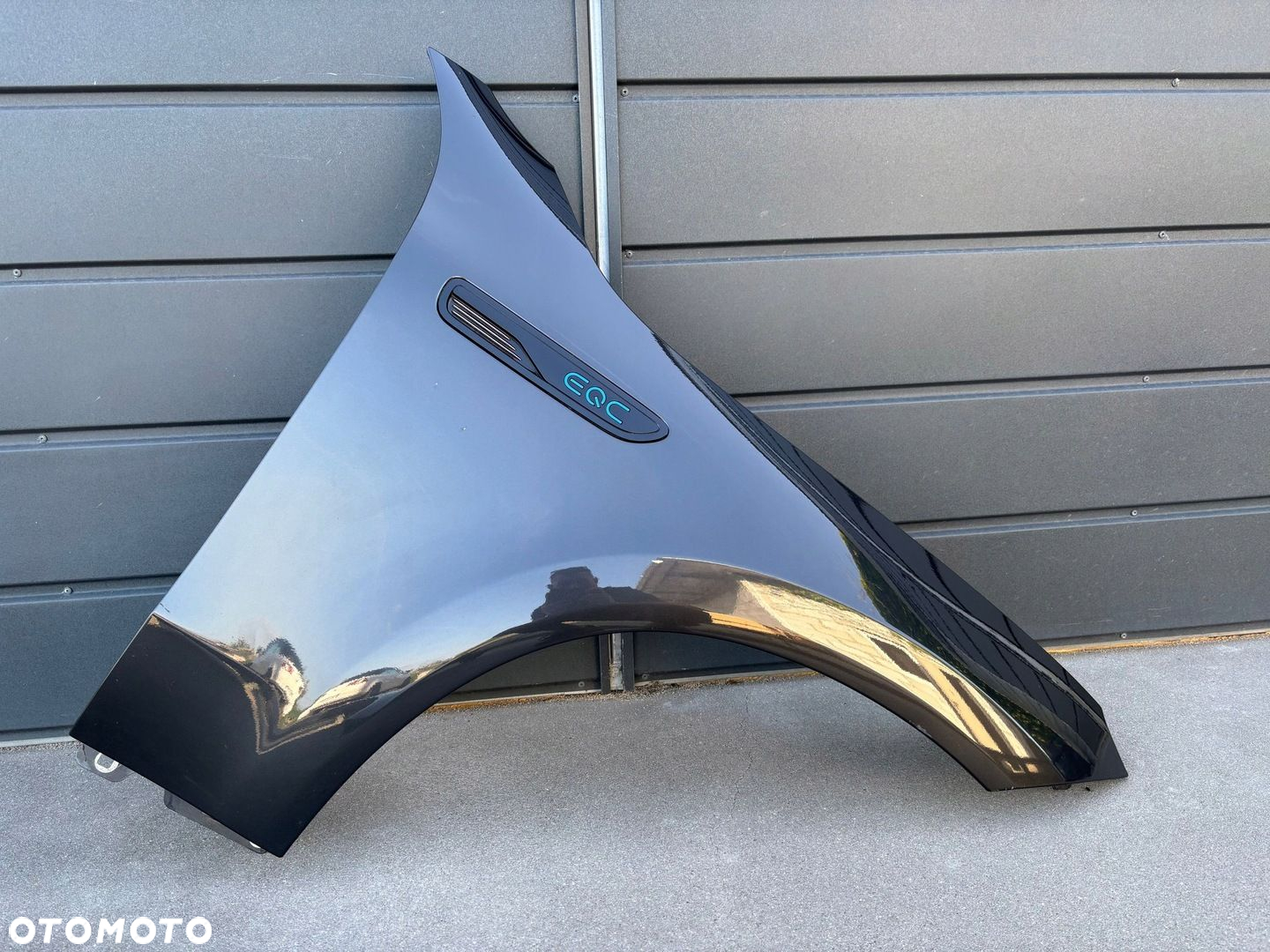 MERCEDES EQC W293 BŁOTNIK PRAWY PRZEDNI ORYG. ŁADNY - 4