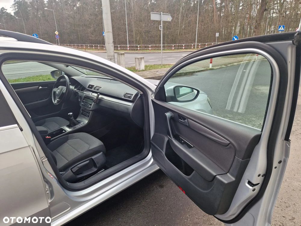 Volkswagen Passat Variant 1.8 TSI Comfortline - 15