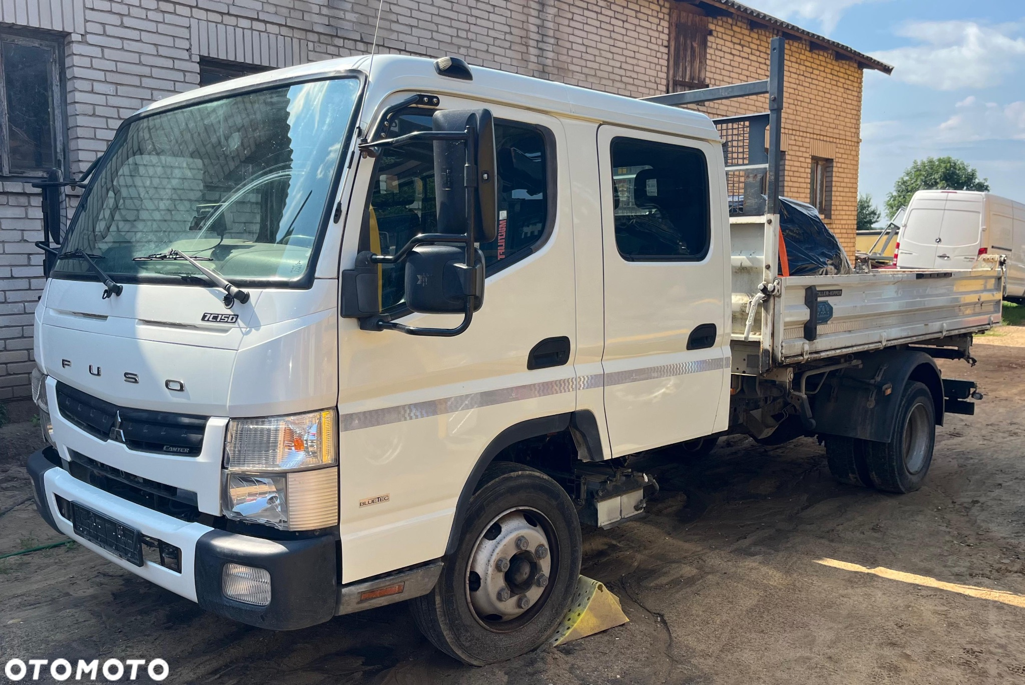 Mitsubishi Canter Fuso 7C15D 2015 rok Wywrotka Meiller Kabina Doka 7 osób Klima (Nie Man Daf Iveco Renault Mercedes Volvo) - 5