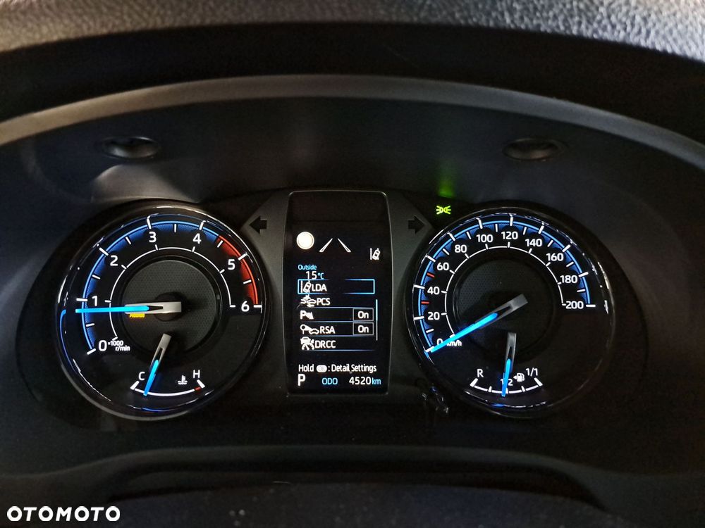 Toyota Hilux - 34