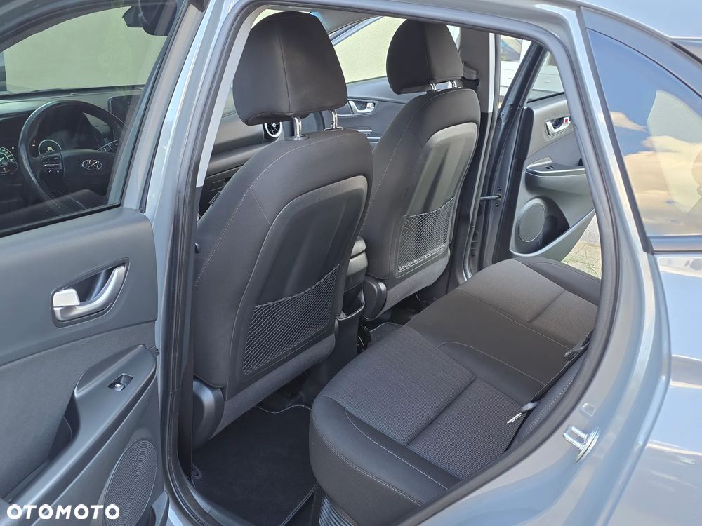 Hyundai Kona - 28