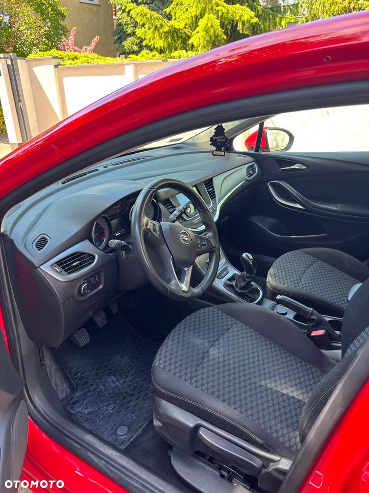 Opel Astra 1.4 T Enjoy S&S - 9
