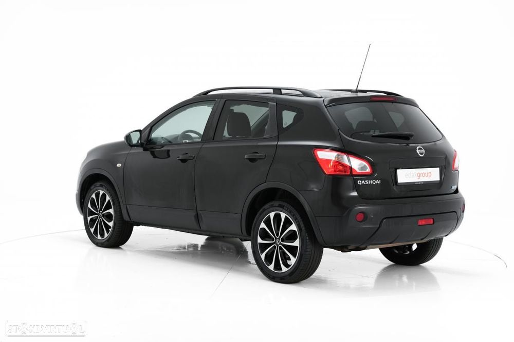 Nissan Qashqai - 4