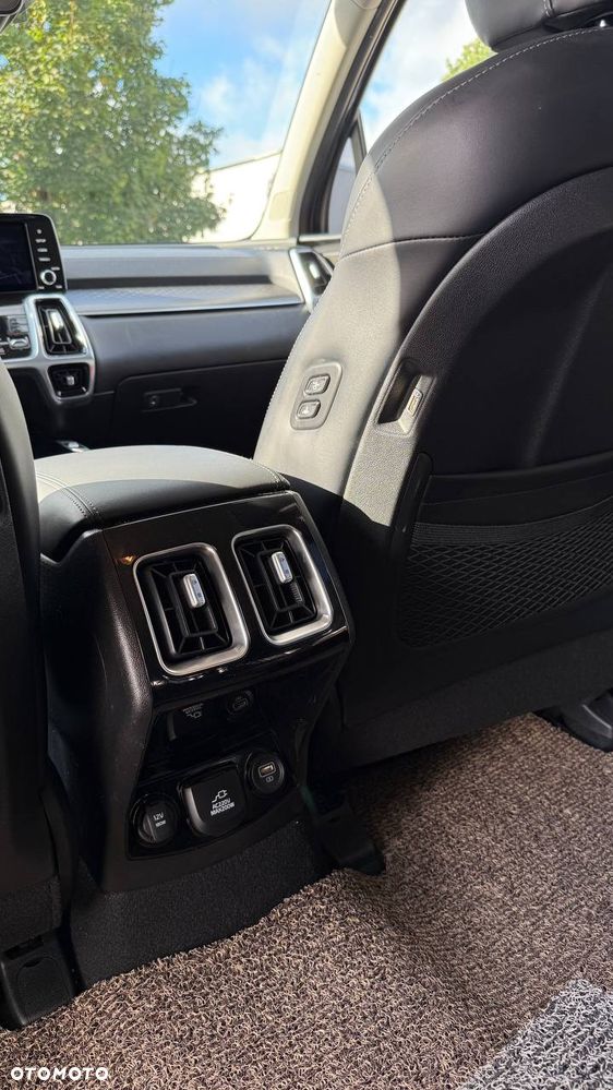 Kia Sorento - 24