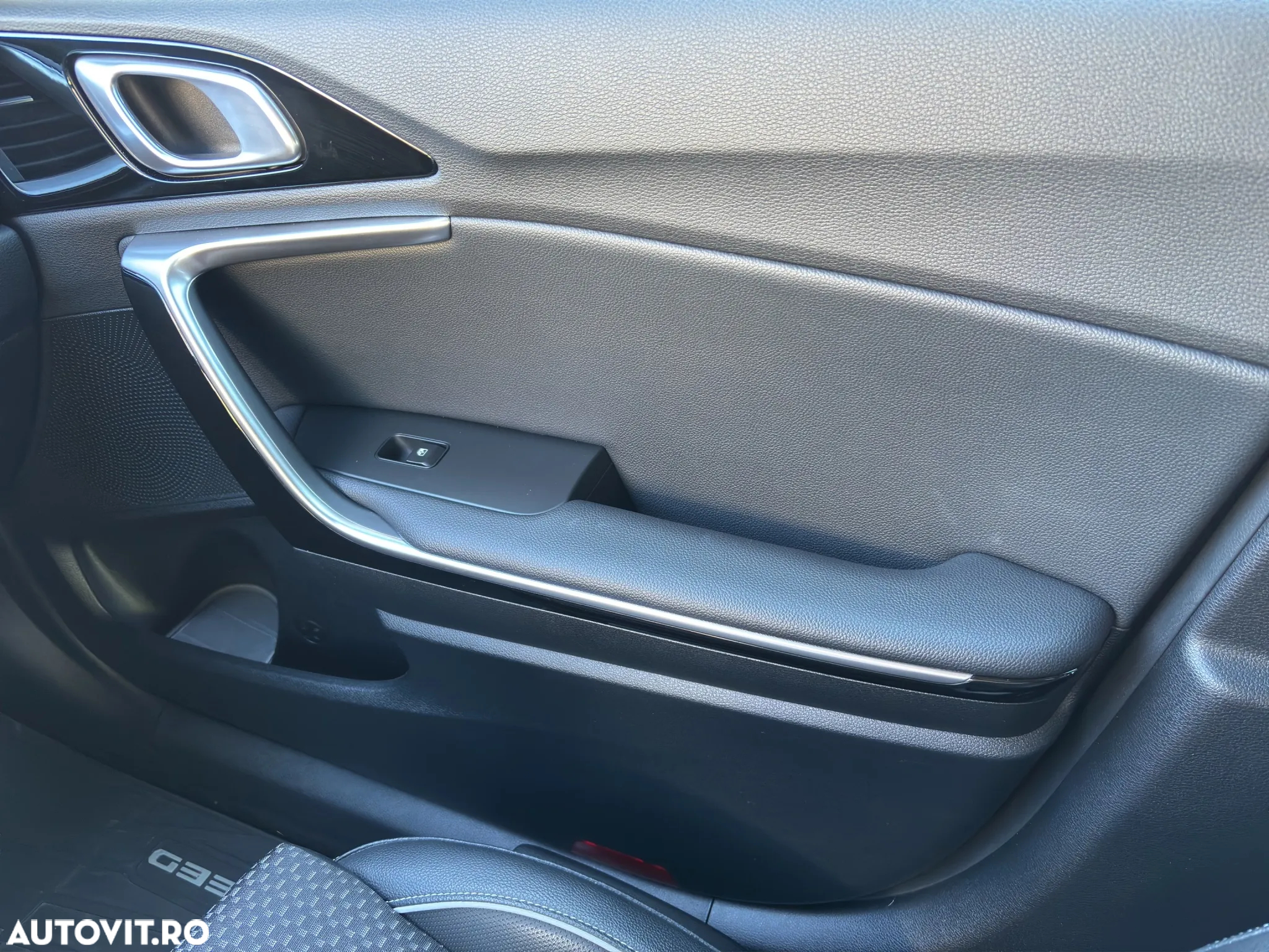 Kia XCeed 1.6 GDI DCT6 OPF Plug-in-Hybrid Vision - 17