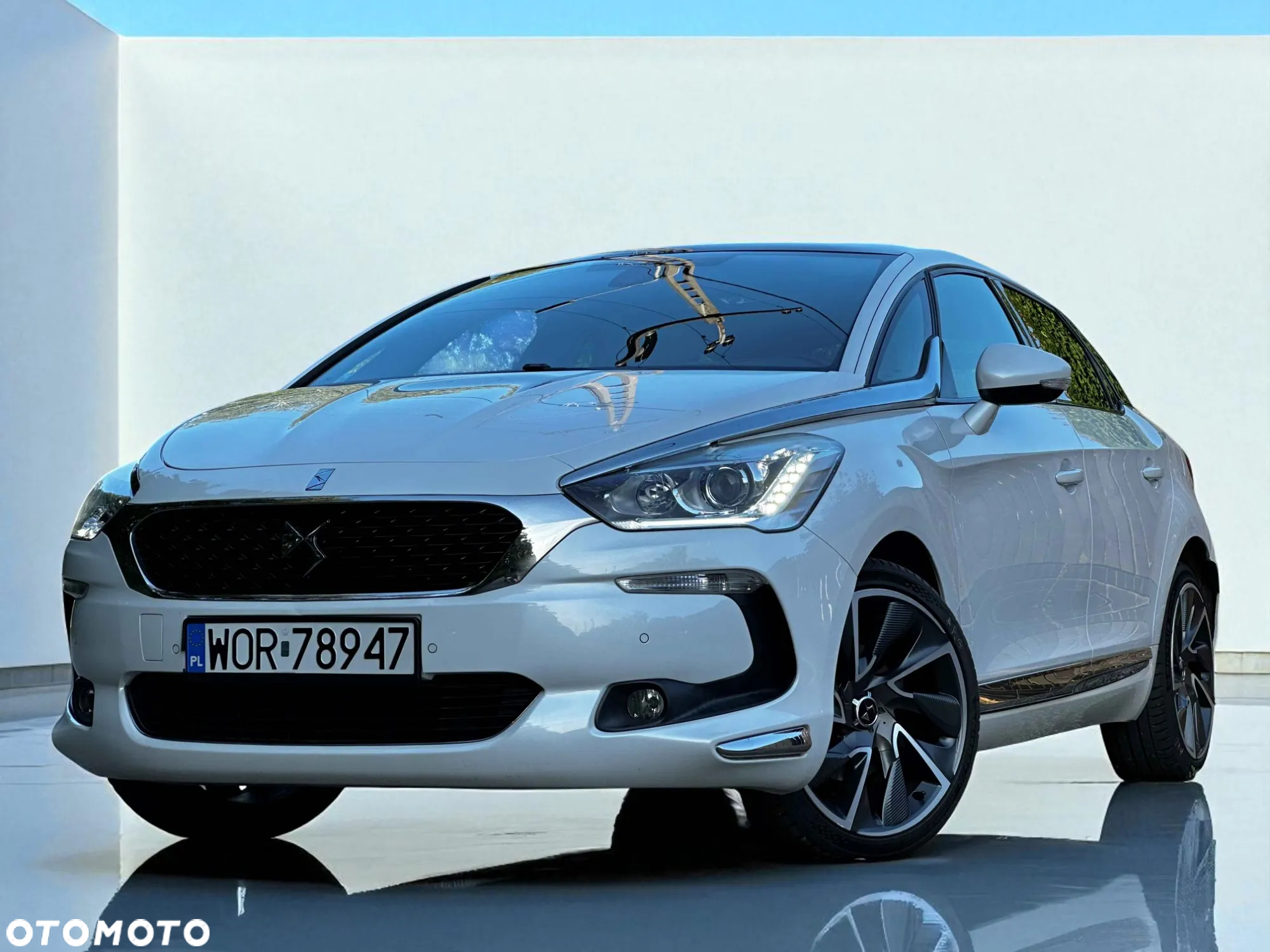 DS Automobiles DS 5 - 10