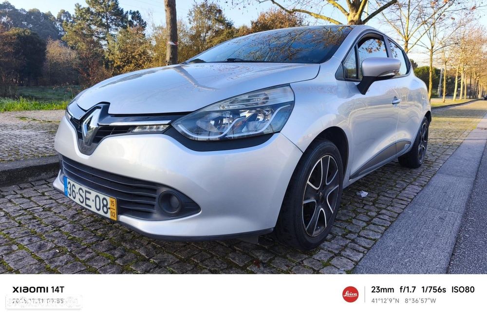 Renault Clio 1.2 16V 75 Collection - 2