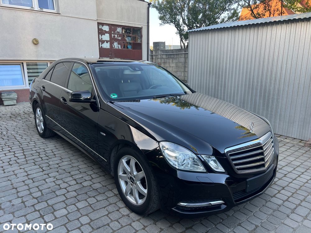 Mercedes-Benz Klasa E 200 BlueEFFICIENCY 7G-TRONIC Avantgarde - 1